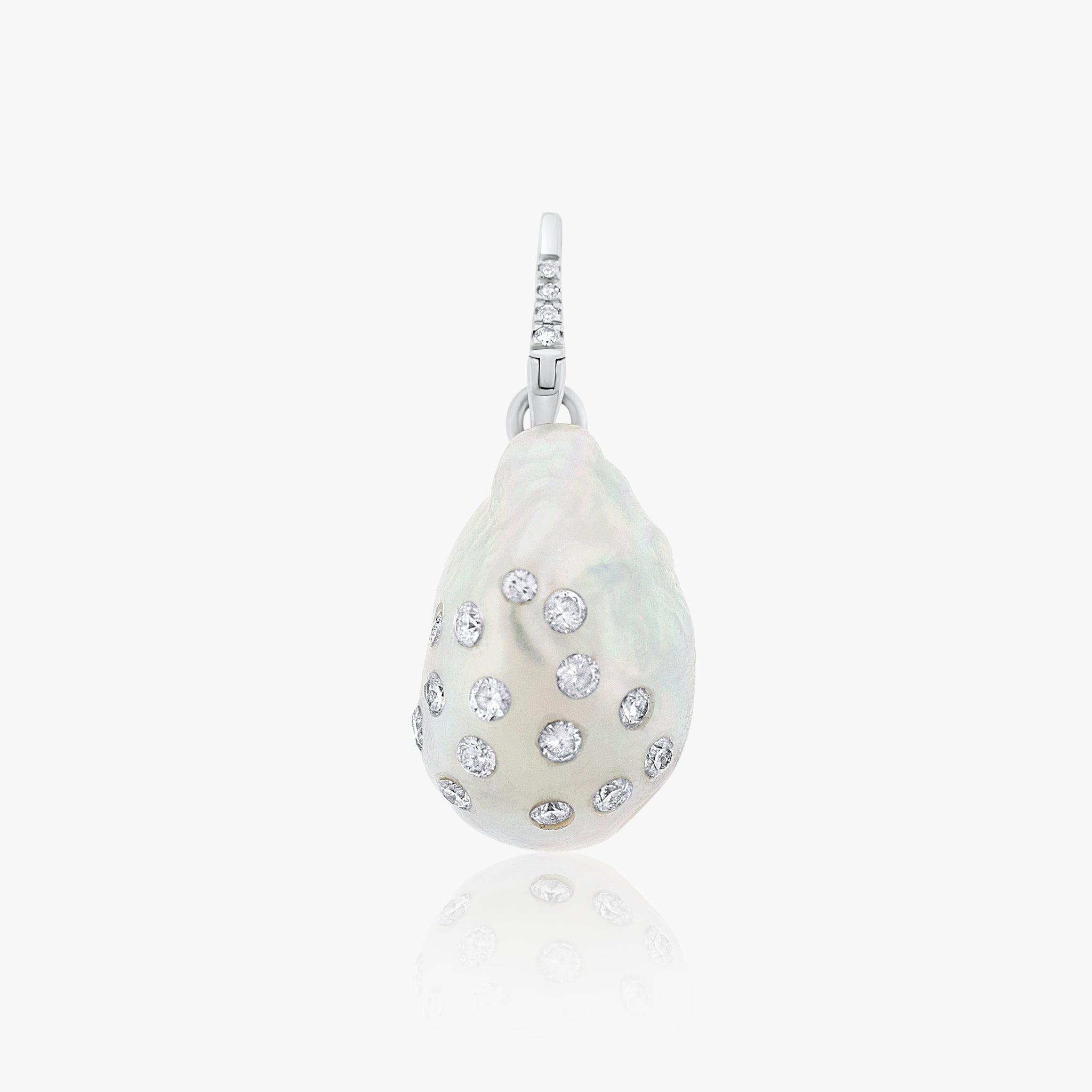Pearls Please – By Cimelio
